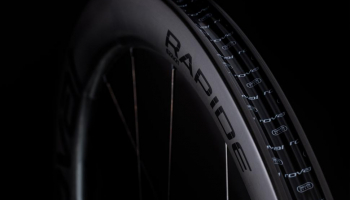 Velocità del tour mondiale per tutti? Roval lancia le ruote da corsa Rapide CL II più economiche
